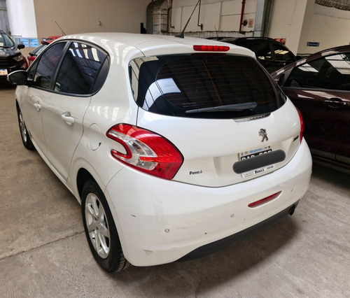 Peugeot 208 1.5 Allure Touchscreen