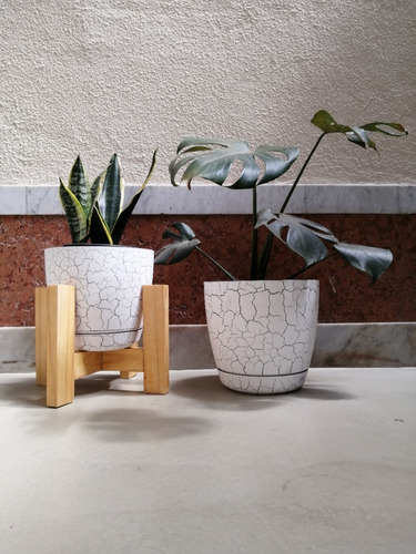 Maceta Con Soporte De Madera Artesanal - 25 Cm