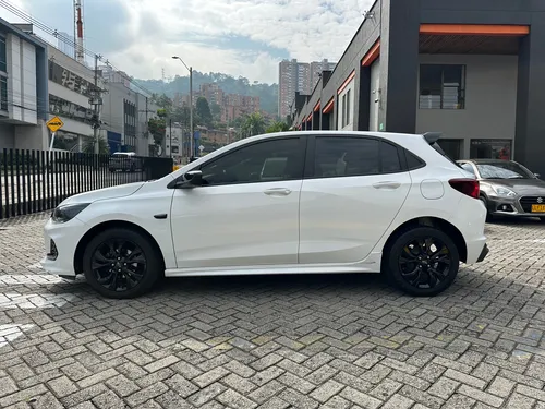 Chevrolet Onix 1.0T Rs Mt