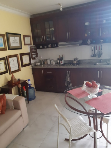 Casa En Santiago Con Diseño Moderno Y Acabados De Alta Calidad