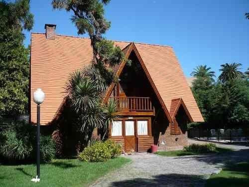 Imagen 2 de 13 de Casa - Barrio Parque Leloir