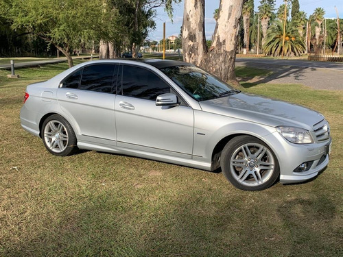Imagen 3 de 8 de Mercedes Benz C250cgi 2011