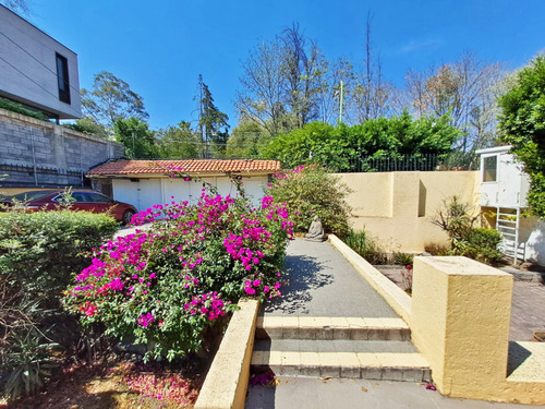 Venta De Terreno Con Construcción En Privada En Las Lomas