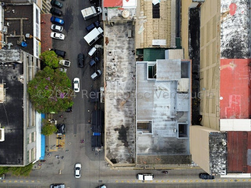 #*25-18137 Este Edificio De Cinco Niveles, Ubicado En El Centro Histórico Y Comercial De La Ciudad, Está Disponible En Alquiler, Barquisimeto, Lara. Adelaida Armeya