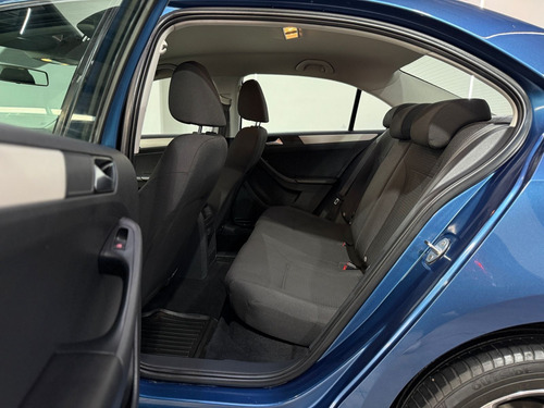 Volkswagen Jetta 2.5 Sportline At