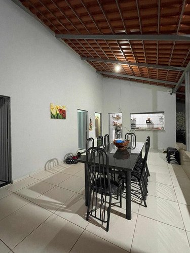 Casa 3 Suítes E 2 Quartos , 2 Banheiros Externos No Galpão!