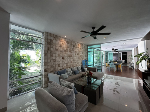 Casa En Venta En Cholul De Una Planta.
