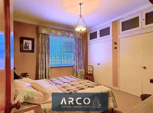 Imagen 13 de 16 de Casa En Venta Gran Terreno 636 M2. Metro Chile España. Ñuñoa