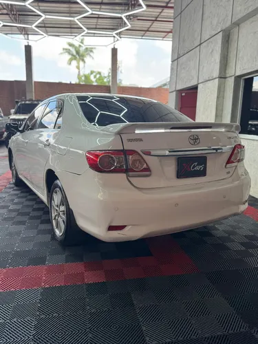 Toyota Corolla 2012 Automático