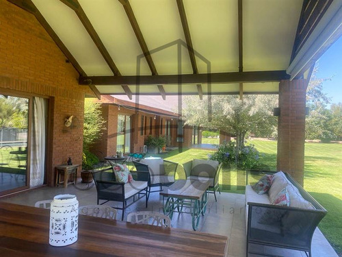 Parcela Condominio Lampa 5 Dorm 7 Baños
