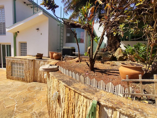 Imagem 1 de 14 de Casa Com 4 Dormitórios Na Cidade Universitária