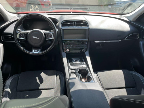 Imagem 9 de 15 de F-pace 3.0 V6 Supercharged R-sport Awd 4p Automático