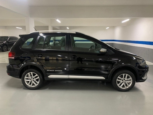 Imagem 8 de 15 de Volkswagem Spacecross Ano 2015