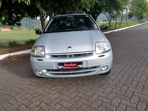 Renault Clio Sedan 1.0 16v Rt 4p 2001