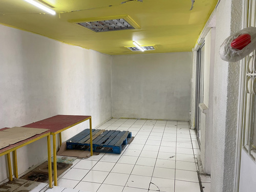 Local Con 2 Pisos Independientes, Ubicación Con Fácil Acceso
