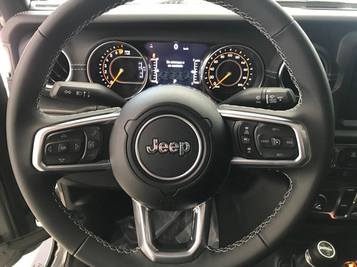 Imagen 14 de 25 de Jeep Gladiator 4x4 H