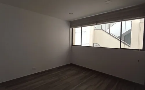 Apartamento En Venta En Chico Oriental. Cod V10260128