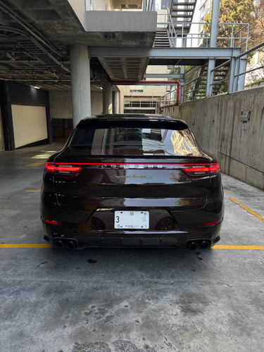 Porsche Cayenne Coupe Turbo S e hybrid
