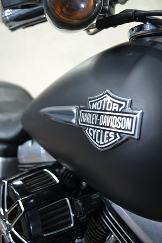 Imponente Y Vistosa Harley Davidson Dyna Fat Bob 1584cc,