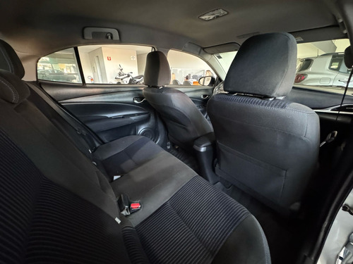 Toyota Yaris 1.3 16V FLEX XL PLUS TECH MULTIDRIVE