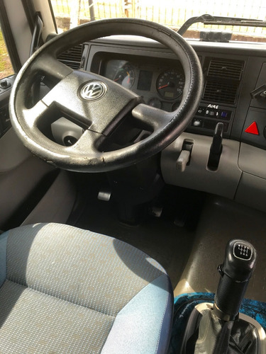 Imagen 8 de 9 de Volkswagen Constellation 17250 6x2 '11