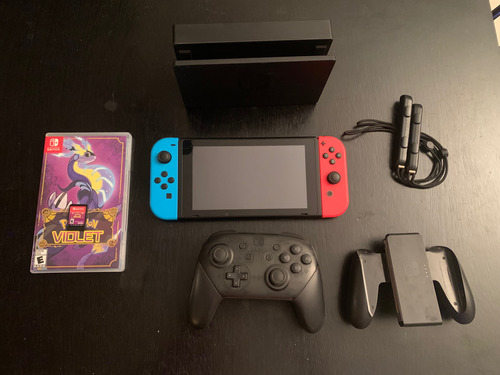 Nintendo Switch + Procontroller + Pokemon. Destrabable