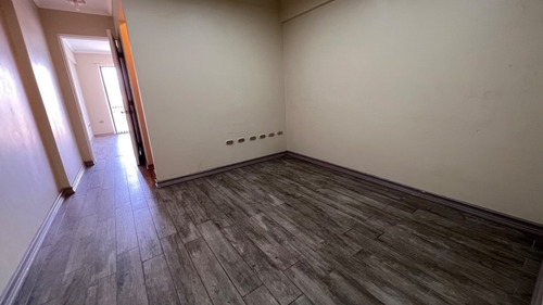 Imagen 10 de 11 de Venta Excelente Oficina 403 En Edificio Santa Maria