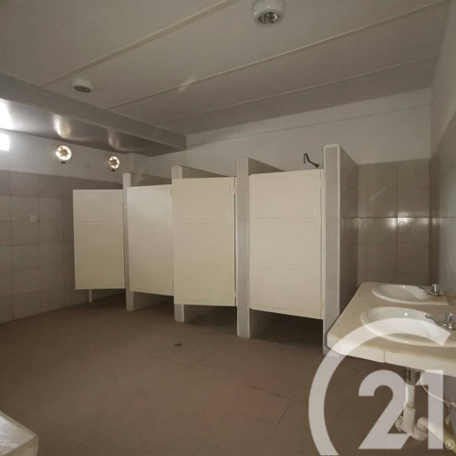 Imagen 2 de 8 de Venta Galpón En Puerrto La Cruz, Calle Santa Rosa, Pozuelo.