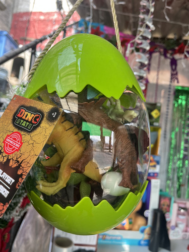 Huevo Con Dinosaurios Y Accesorios Juguete