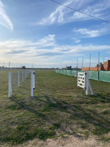 Lote En Barrio Cerrado Domselaar, San Vicente, Prov. De Buenos Aires. 