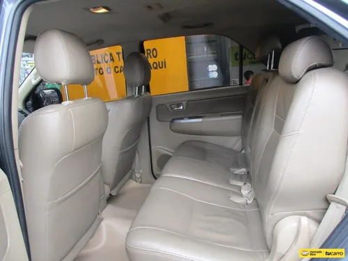 Toyota Fortuner Sr5 4x4 2700cc At Aa