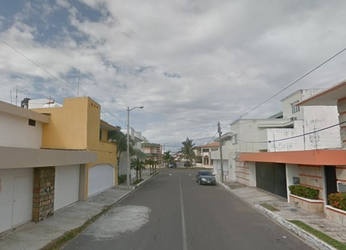 Casa En Venta En C. Mero, Costa De Oro, Boca Del Río, Veracruz. Cmr
