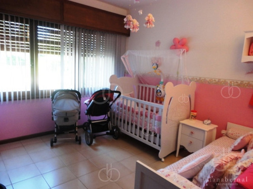Imagen 16 de 25 de Mansa A Metros Del Mar, Chalet De 5 Dormitorios, 3 Baños Y Piscina Climatizada.- Ref: 54487