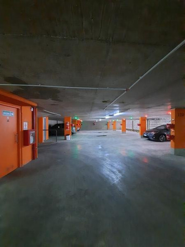 Imagen 6 de 10 de Cochera En Venta - Rosario