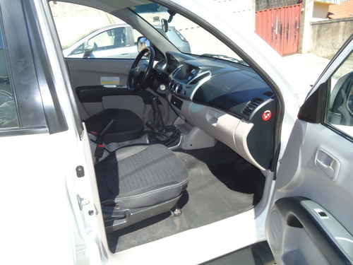 Mitsubishi L200 3.2 Triton Gls Cab. Dupla 4x4 Mec. 4p