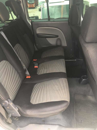 Fiat Doblo 2016 1.8 16v Essence Flex 7 Lugares