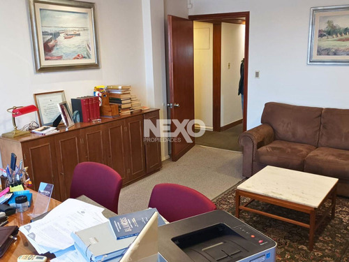 Venta Espectacular Oficina Ciudad Vieja C/vista Al Puerto