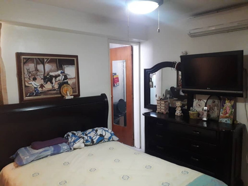 Imagen 10 de 12 de Apartamento Remodelado En Lomas Del Avila