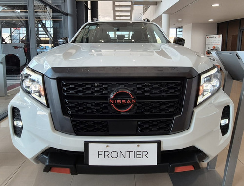 Nissan Frontier PRO4X 4X4 AUT