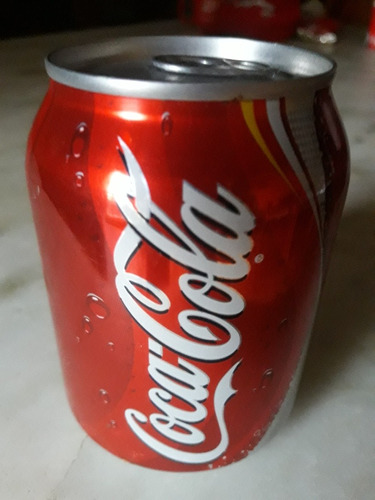 Coca Cola Lata ,250cc. Del 2002.
