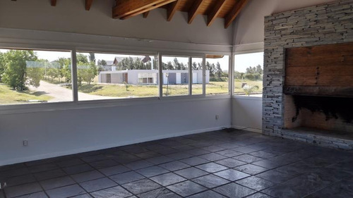 Venta Casa 4 Dormitorios Barrio Privado Colinas
