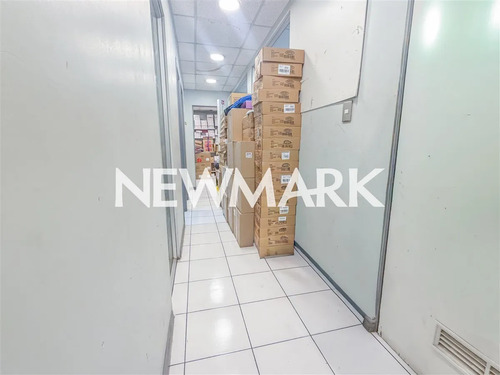 Local Comercial En Venta Sobre Vitacura Pasos De Los Cobres