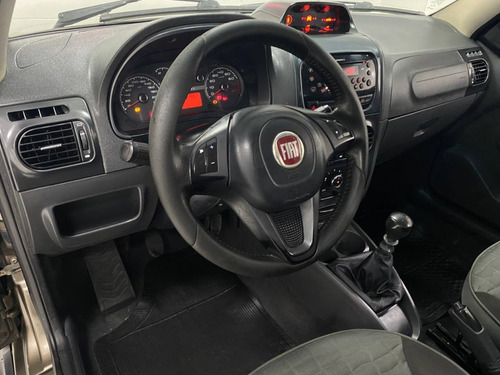 Fiat Strada 1.8 MPI ADVENTURE CD 16V FLEX 3P MANUAL