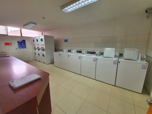 Amoblado 1 Dormitorio A Pasos Metro Santa Lucía