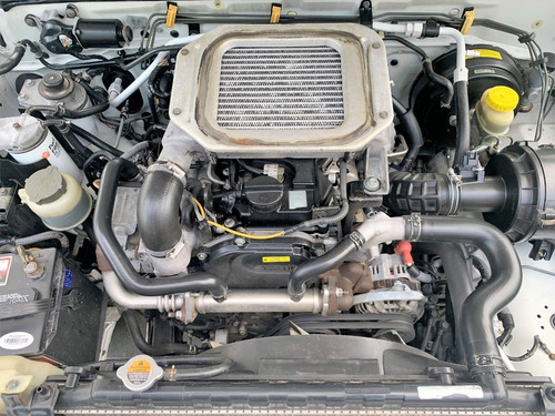 Imagen 14 de 15 de Nissan Np300 Diesel 4x4 2012