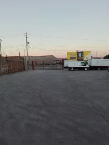Imagen 2 de 12 de Renta Bodega El Chaparral 1300 M