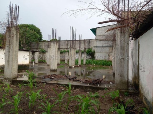 Imagen 2 de 4 de Terreno En Venta En Av. Los Llanos, San Juan De Los Morros. 23-590