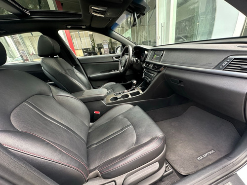 Kia Optima 2.0 L Turbo Gdi Sx At