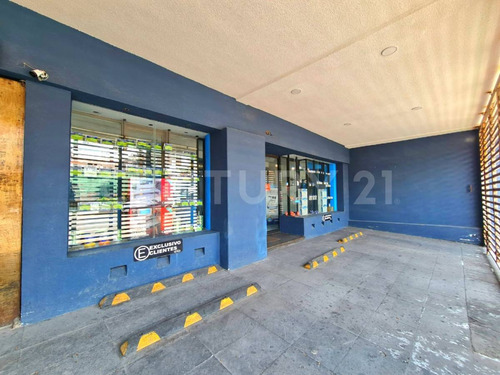 Local Comercial Con Oficinas Y Bodega En Colonia Chulavista Puebla
