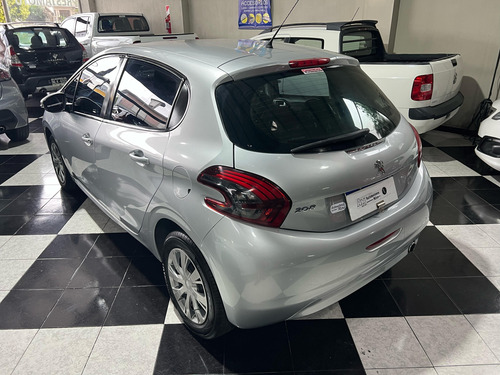 Peugeot 208 1.6 Active